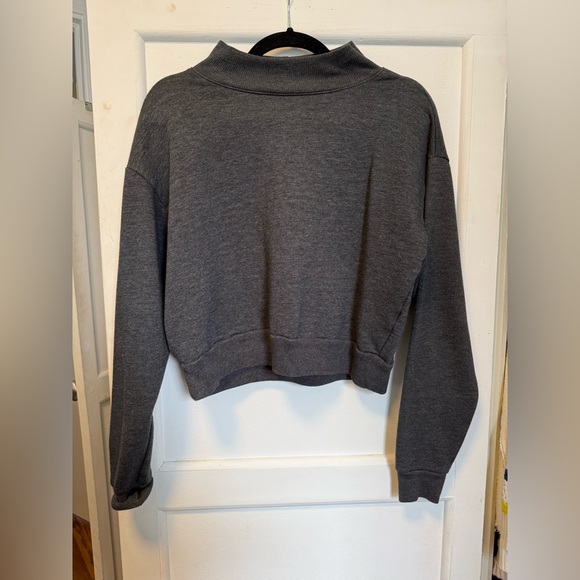 Wild Fable Gray Mockneck Cropped Sweatshirt - Picture 1 of 4